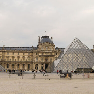 $100M Louvre Jewelry Heist Reveals Risks of Self-Insuring
